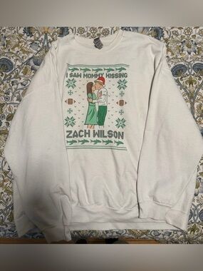 Barstool Zach Wilson 'I Saw Mommy Kissing' Graphic Sweatshirt -White & Green XXL